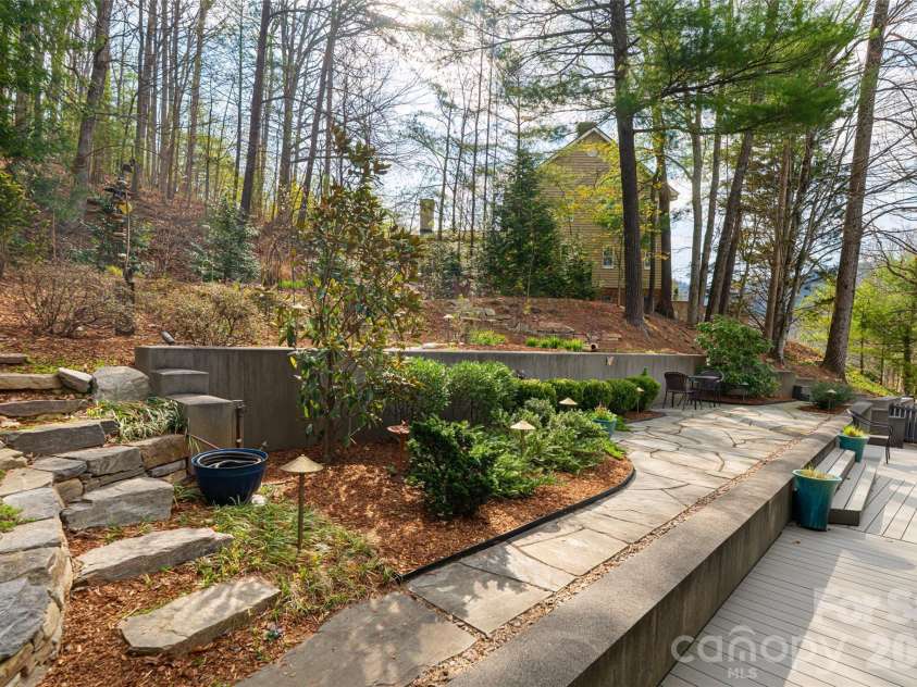 168 Skyview Circle, Asheville, NC 28804.  MLS# CAR4349077, YatesRealty ID 14041. Rear gardens