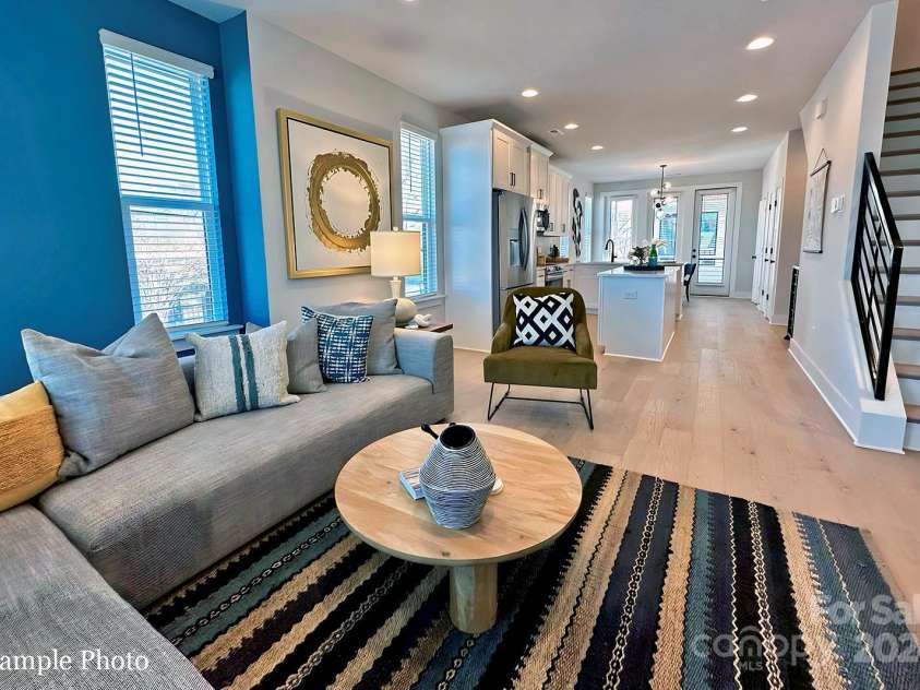 1017 North End Drive, Charlotte, NC 28206.  MLS# CAR4116476, YatesRealty ID 14042. 