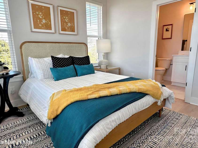 1017 North End Drive, Charlotte, NC 28206.  MLS# CAR4116476, YatesRealty ID 14042. 