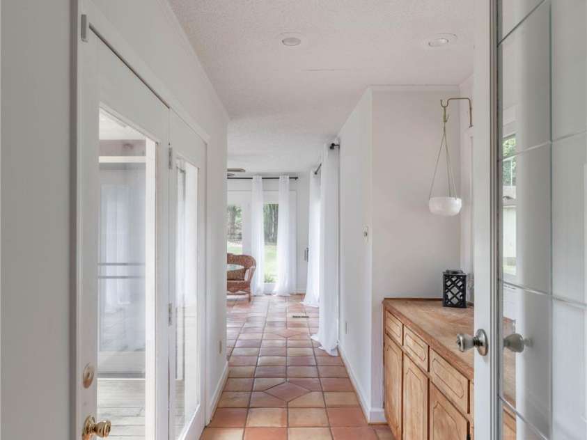 2808 Findley Road, Statesville, NC 28625.  MLS# CAR4255364, YatesRealty ID 14043. Breezeway