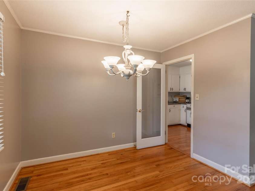 2808 Findley Road, Statesville, NC 28625.  MLS# CAR4255364, YatesRealty ID 14043. Dining Area
