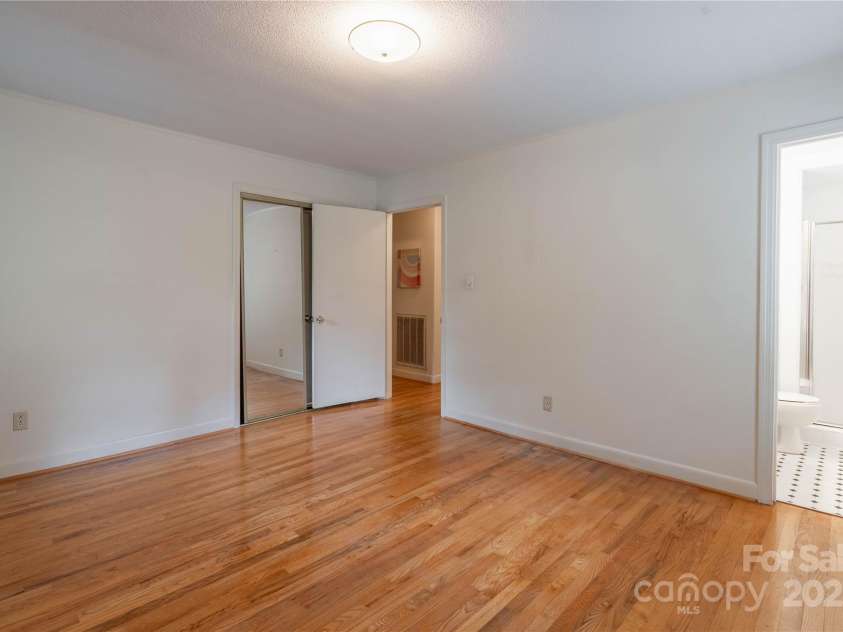 2808 Findley Road, Statesville, NC 28625.  MLS# CAR4255364, YatesRealty ID 14043. Primary bedroom