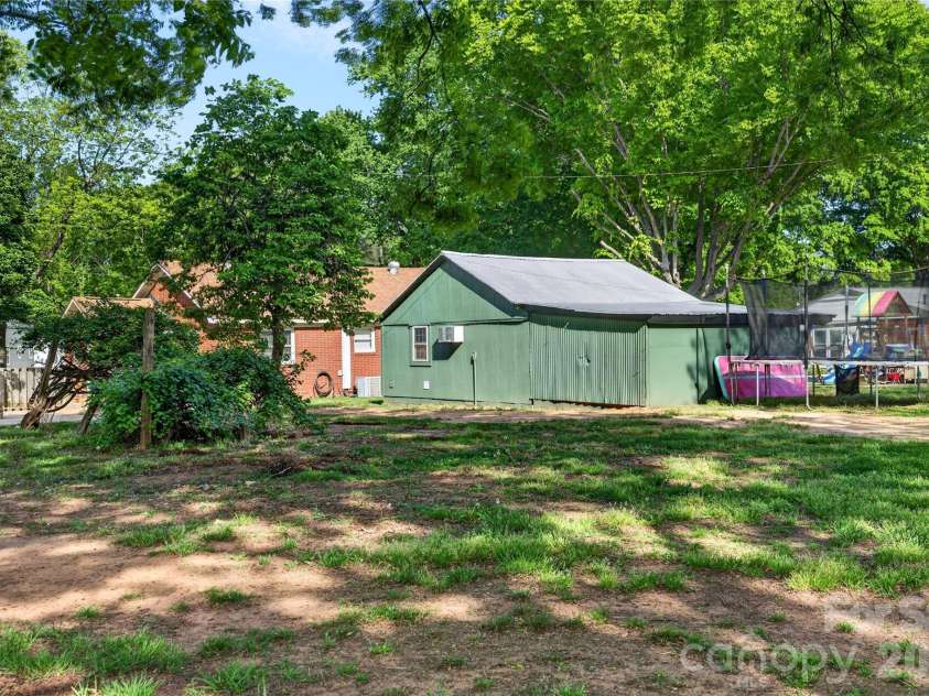 991 Shearers Road, Mooresville, NC 28115.  MLS# CAR4370372, YatesRealty ID 14043. 
