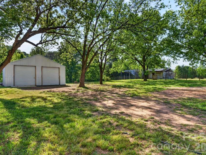 991 Shearers Road, Mooresville, NC 28115.  MLS# CAR4370372, YatesRealty ID 14043. 