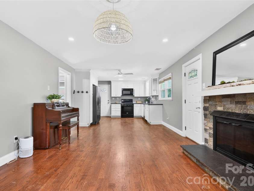 991 Shearers Road, Mooresville, NC 28115.  MLS# CAR4370372, YatesRealty ID 14043. 