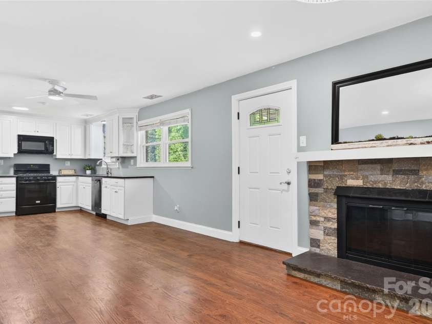 991 Shearers Road, Mooresville, NC 28115.  MLS# CAR4370372, YatesRealty ID 14043. 