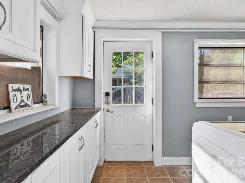 991 Shearers Road, Mooresville, NC 28115.  MLS# CAR4370372, YatesRealty ID 14043. 