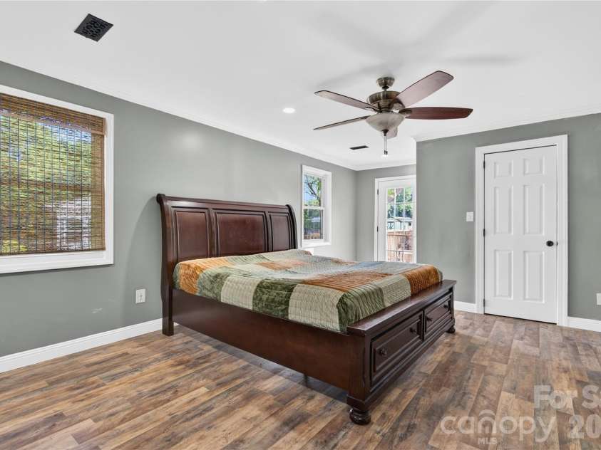991 Shearers Road, Mooresville, NC 28115.  MLS# CAR4370372, YatesRealty ID 14043. 