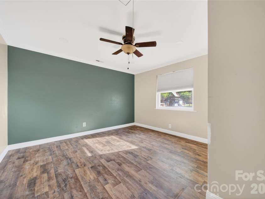 991 Shearers Road, Mooresville, NC 28115.  MLS# CAR4370372, YatesRealty ID 14043. 