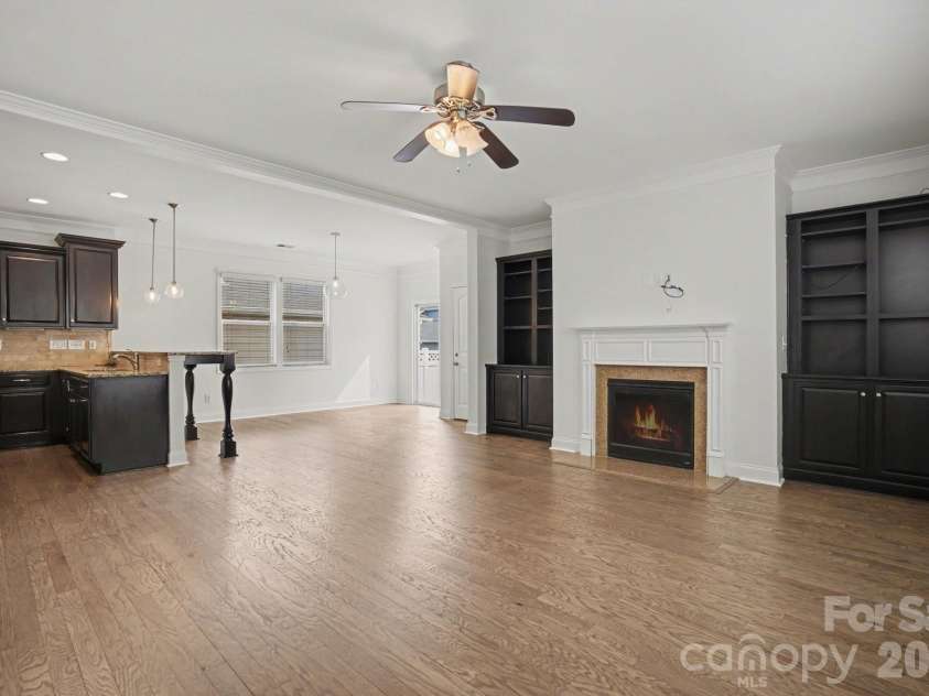 14020 Helen Benson Boulevard, Davidson, NC 28036.  MLS# CAR4344535, YatesRealty ID 14044. 