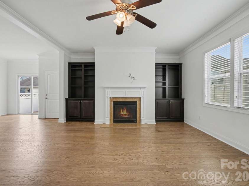 14020 Helen Benson Boulevard, Davidson, NC 28036.  MLS# CAR4344535, YatesRealty ID 14044. 