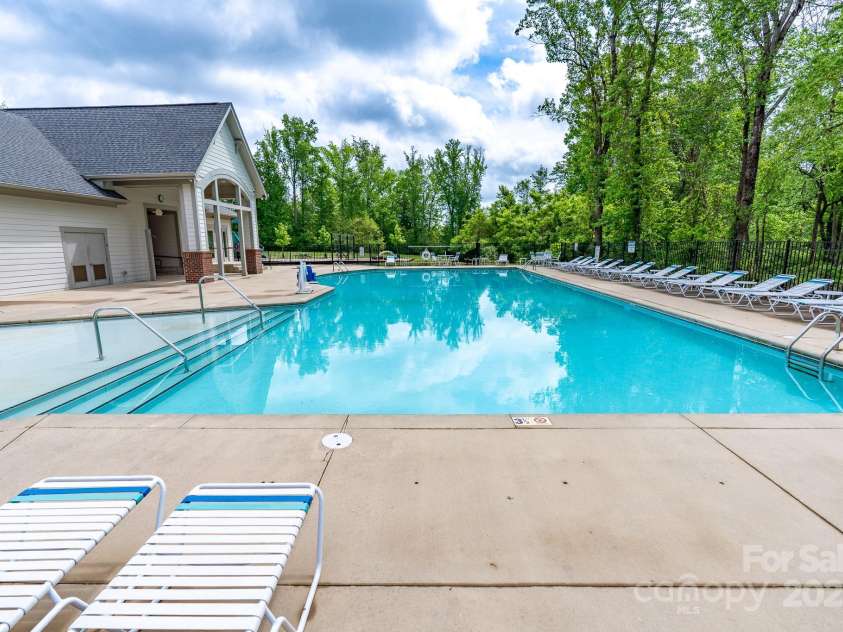 16711 Monocacy Boulevard, Huntersville, NC 28078.  MLS# CAR4249160, YatesRealty ID 14044. 