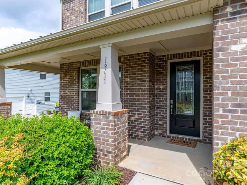 16711 Monocacy Boulevard, Huntersville, NC 28078.  MLS# CAR4249160, YatesRealty ID 14044. 