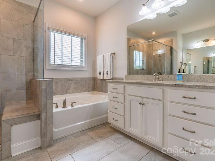 16711 Monocacy Boulevard, Huntersville, NC 28078.  MLS# CAR4249160, YatesRealty ID 14044. 