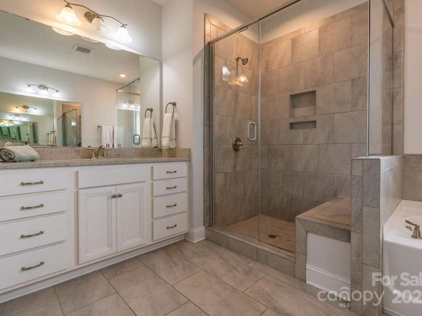 16711 Monocacy Boulevard, Huntersville, NC 28078.  MLS# CAR4249160, YatesRealty ID 14044. 