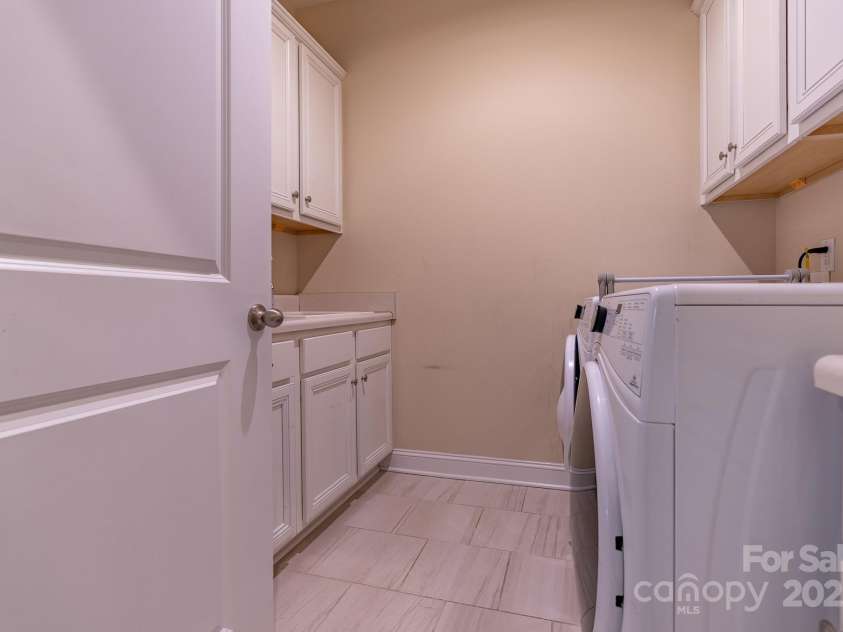 16711 Monocacy Boulevard, Huntersville, NC 28078.  MLS# CAR4249160, YatesRealty ID 14044. 