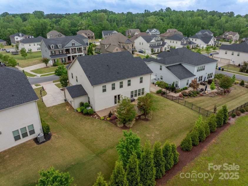 16711 Monocacy Boulevard, Huntersville, NC 28078.  MLS# CAR4249160, YatesRealty ID 14044. 