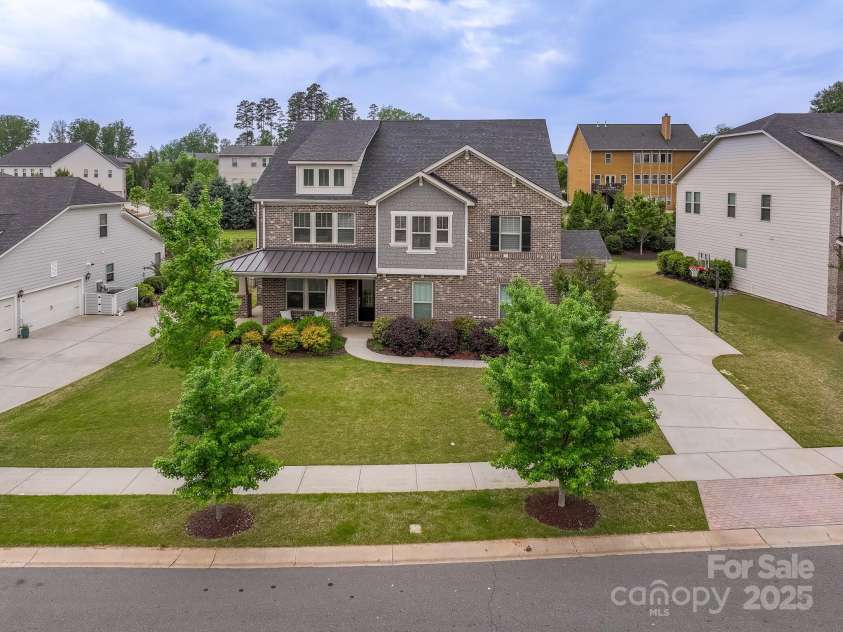 16711 Monocacy Boulevard, Huntersville, NC 28078.  MLS# CAR4249160, YatesRealty ID 14044. Welcome Home!