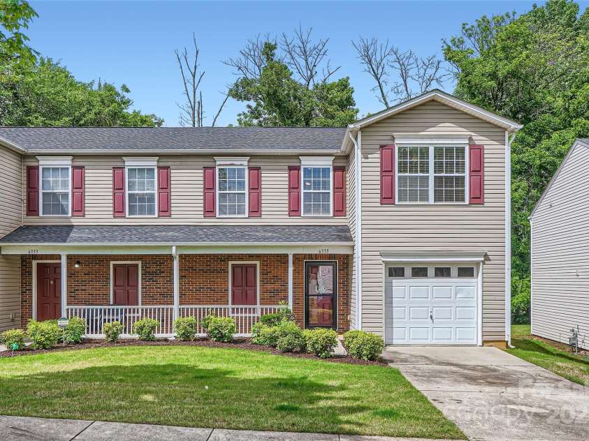 6335 Ziegler Lane, Charlotte, NC 28269.  MLS# CAR4256631, YatesRealty ID 14045. 