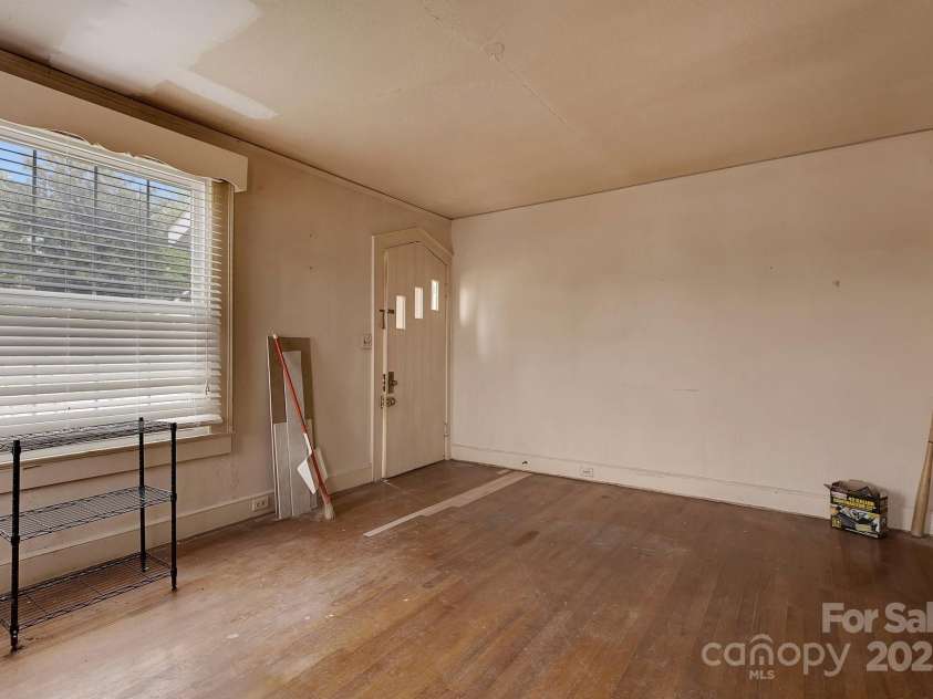 114 5th Street, Albemarle, NC 28001.  MLS# CAR4250566, YatesRealty ID 14046. 