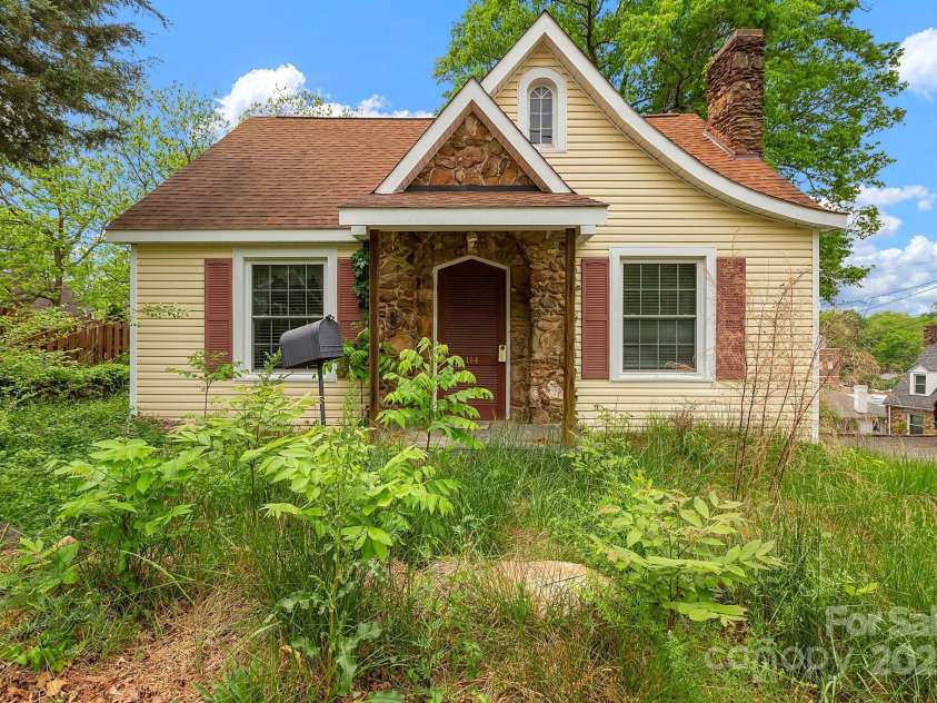 114 5th Street, Albemarle, NC 28001.  MLS# CAR4250566, YatesRealty ID 14046. 