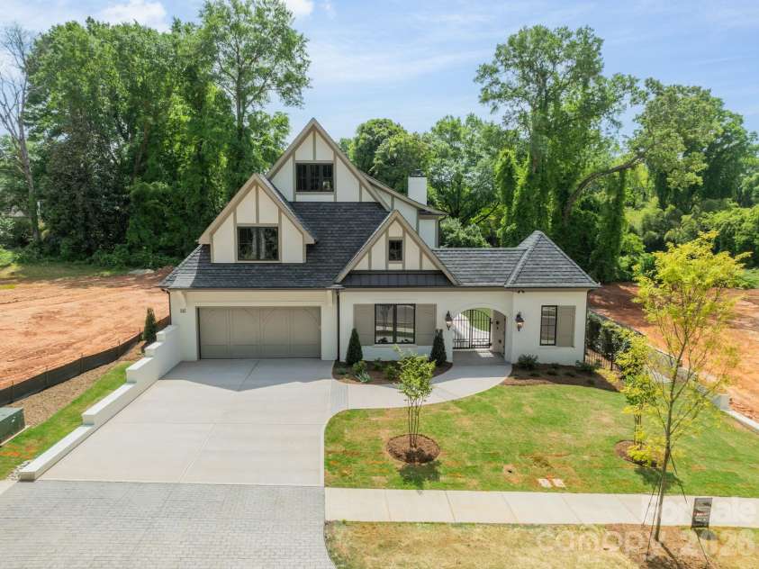 519 Winding Way, Belmont, NC 28012.  MLS# CAR4371936, YatesRealty ID 14048. 