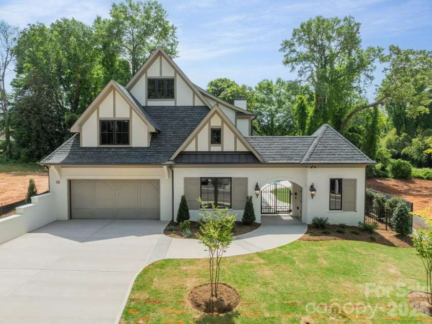 519 Winding Way, Belmont, NC 28012.  MLS# CAR4371936, YatesRealty ID 14048. 