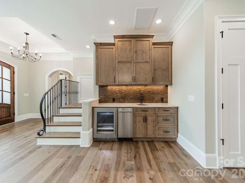 519 Winding Way, Belmont, NC 28012.  MLS# CAR4371936, YatesRealty ID 14048. 