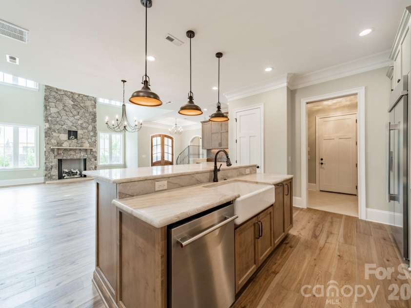 519 Winding Way, Belmont, NC 28012.  MLS# CAR4371936, YatesRealty ID 14048. 