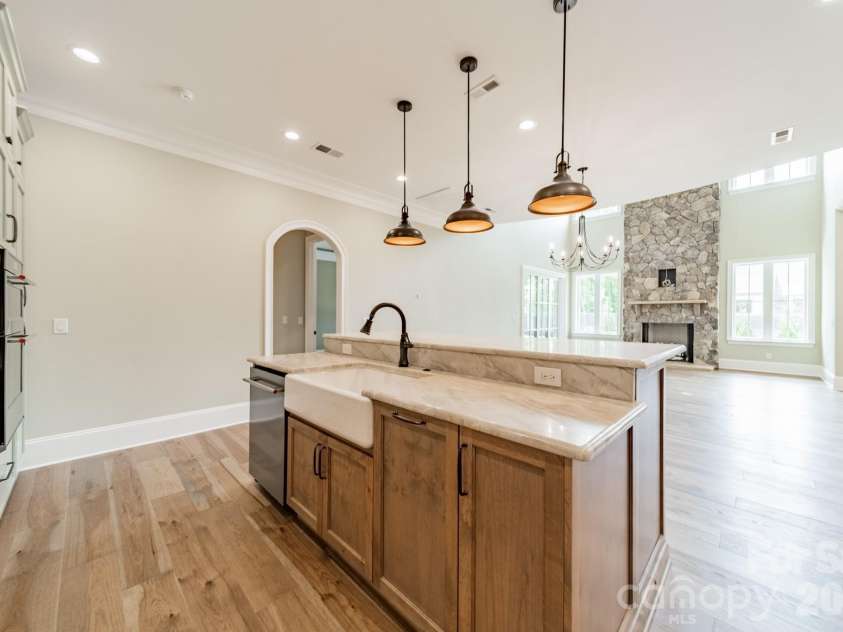 519 Winding Way, Belmont, NC 28012.  MLS# CAR4371936, YatesRealty ID 14048. 