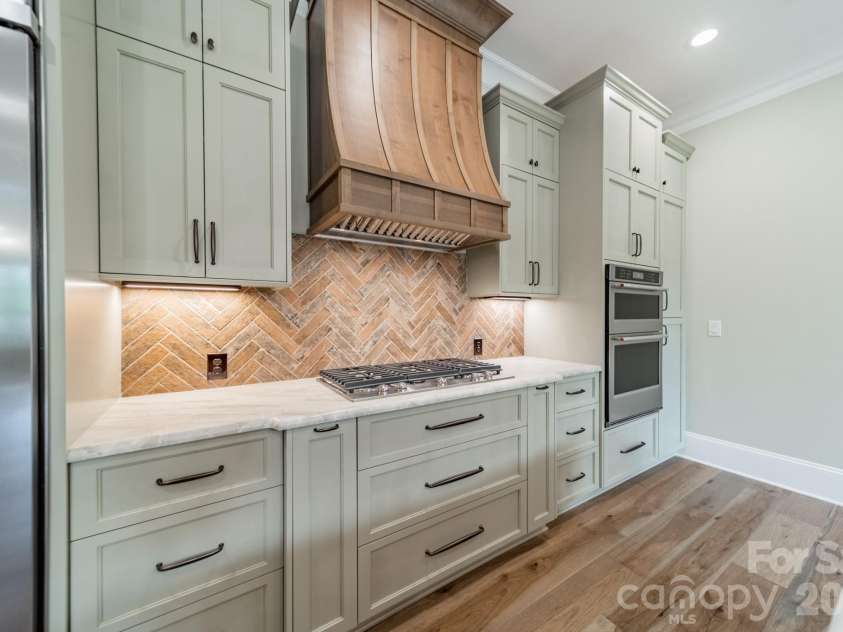 519 Winding Way, Belmont, NC 28012.  MLS# CAR4371936, YatesRealty ID 14048. 
