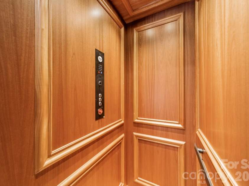 519 Winding Way, Belmont, NC 28012.  MLS# CAR4371936, YatesRealty ID 14048. 