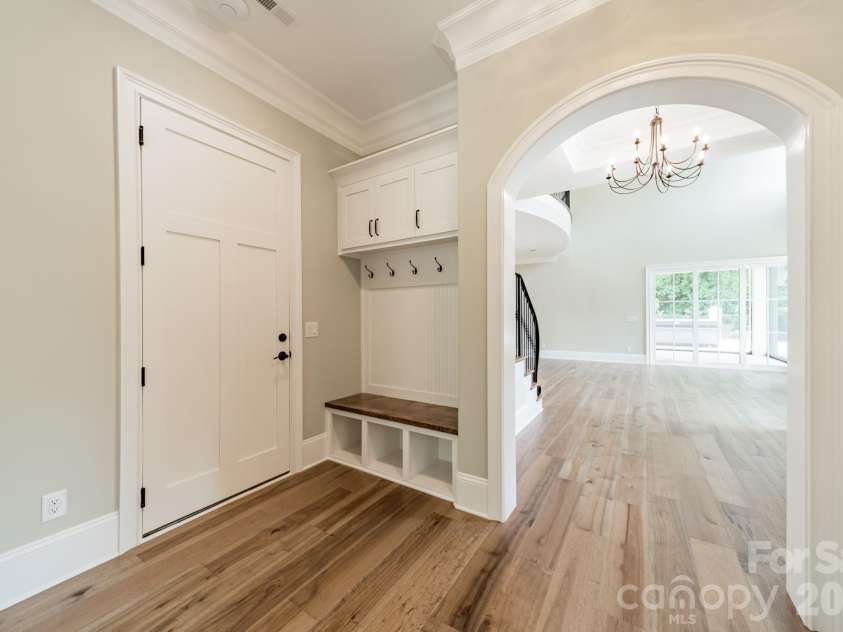 519 Winding Way, Belmont, NC 28012.  MLS# CAR4371936, YatesRealty ID 14048. 