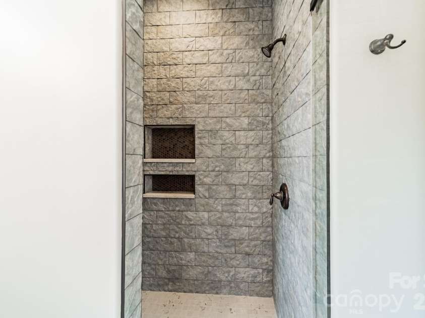 519 Winding Way, Belmont, NC 28012.  MLS# CAR4371936, YatesRealty ID 14048. 