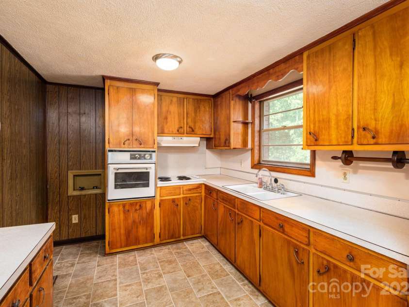 2871 Loviee Road, Lincolnton, NC 28092.  MLS# CAR4255104, YatesRealty ID 14049. 