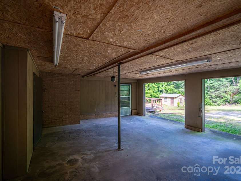 2871 Loviee Road, Lincolnton, NC 28092.  MLS# CAR4255104, YatesRealty ID 14049. 