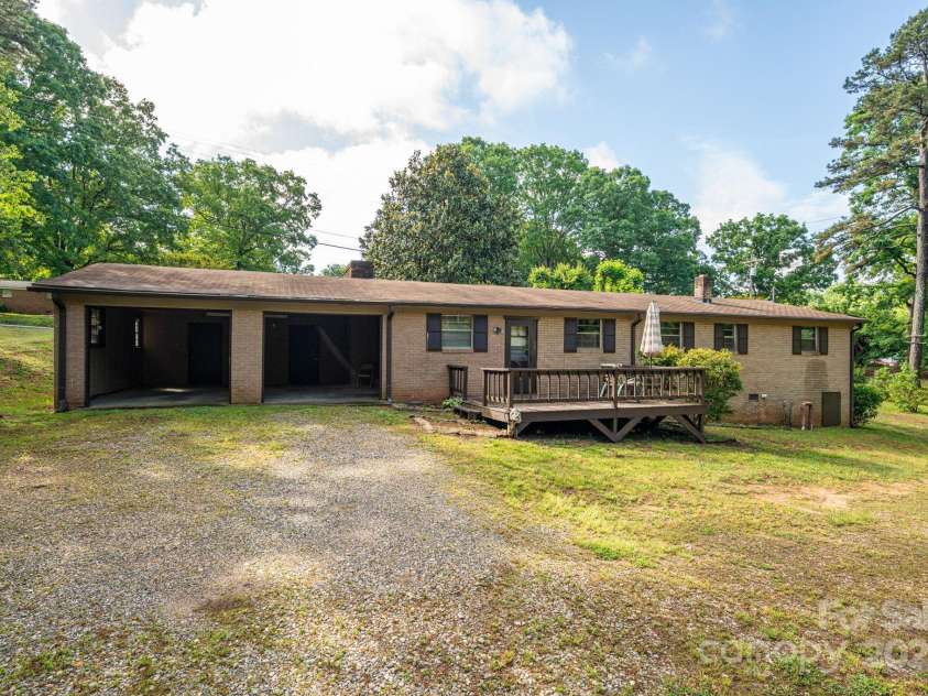 2871 Loviee Road, Lincolnton, NC 28092.  MLS# CAR4255104, YatesRealty ID 14049. 