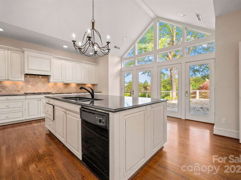 55 First Street, Tryon, NC 28782.  MLS# CAR4297119, YatesRealty ID 1405. 