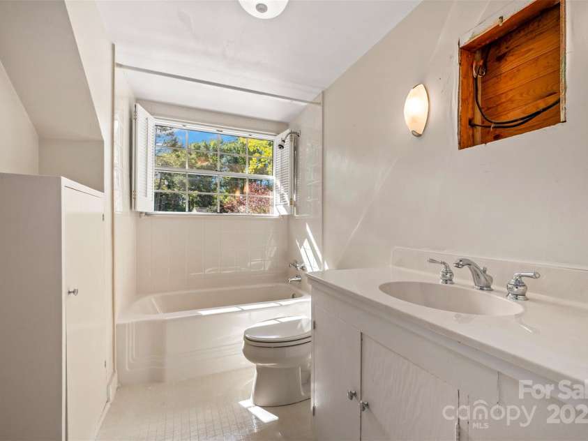 55 First Street, Tryon, NC 28782.  MLS# CAR4297119, YatesRealty ID 1405. 