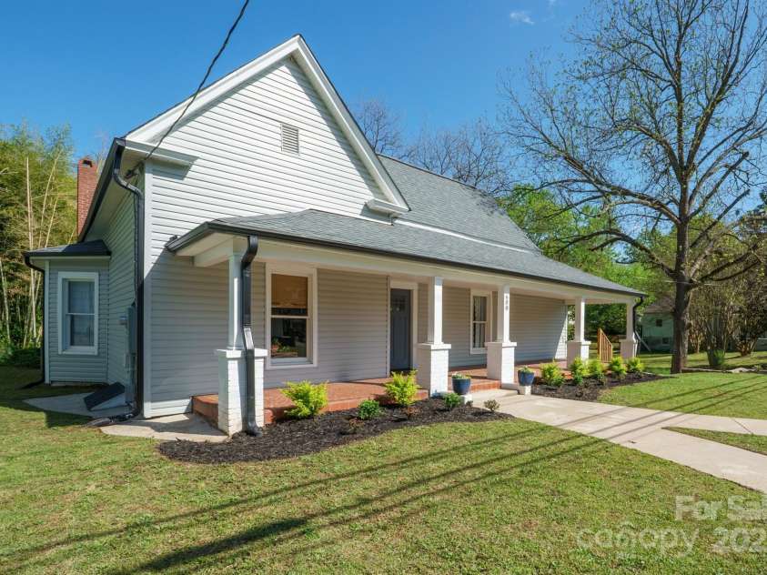 600 3rd Street, Spencer, NC 28159.  MLS# CAR4247406, YatesRealty ID 14050. 