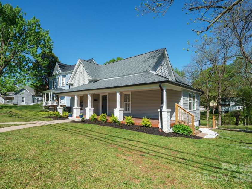 600 3rd Street, Spencer, NC 28159.  MLS# CAR4247406, YatesRealty ID 14050. 