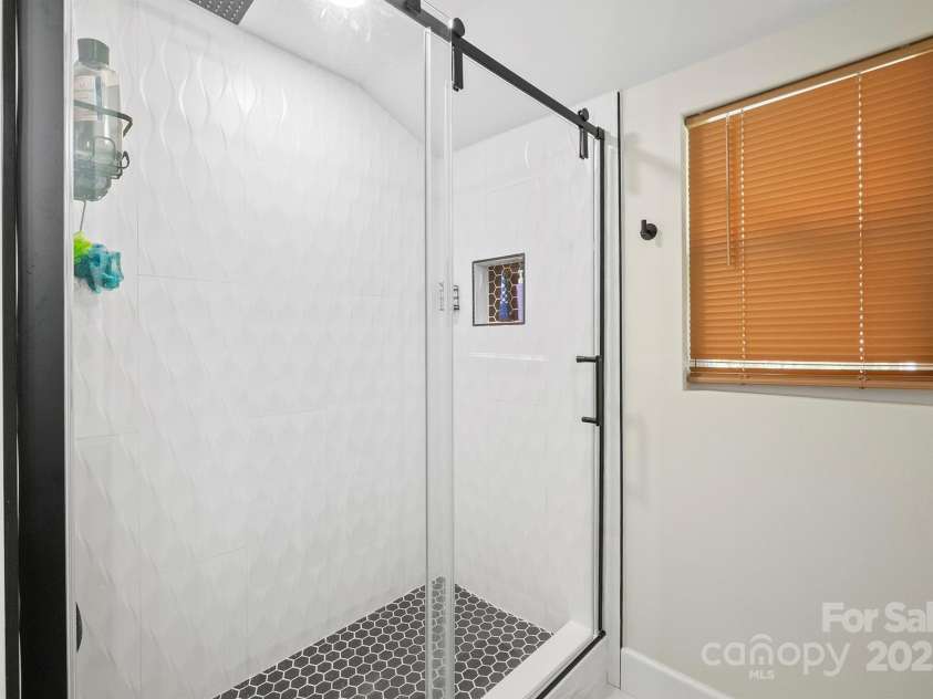 600 3rd Street, Spencer, NC 28159.  MLS# CAR4247406, YatesRealty ID 14050. 