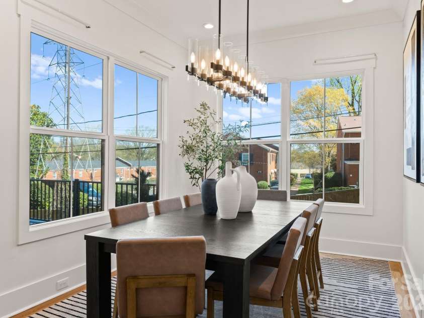 621 Poindexter Drive, Charlotte, NC 28209.  MLS# CAR4356218, YatesRealty ID 14051. 