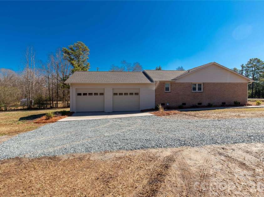 3879 Flat Creek Road, Lancaster, SC 29720.  MLS# CAR4346280, YatesRealty ID 14052. 