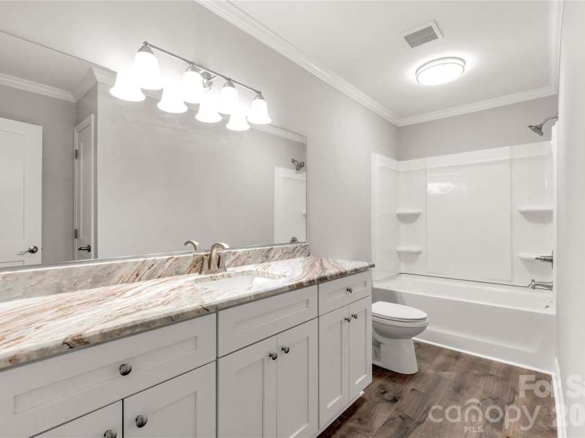 3879 Flat Creek Road, Lancaster, SC 29720.  MLS# CAR4346280, YatesRealty ID 14052. Hall Bath