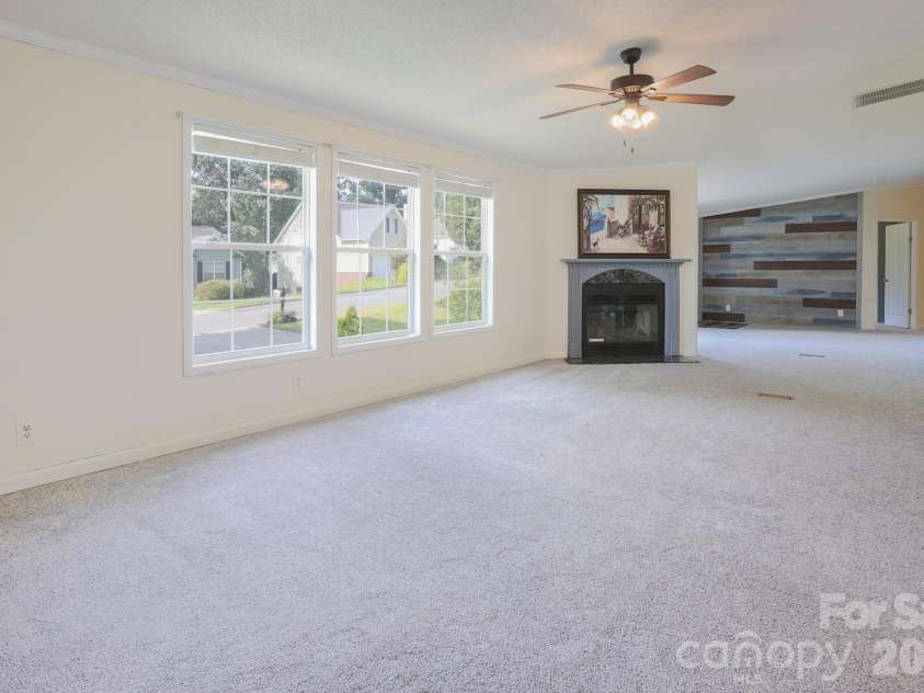 2171 Brantley Creek Drive, Kannapolis, NC 28083.  MLS# CAR4410508, YatesRealty ID 14053. 