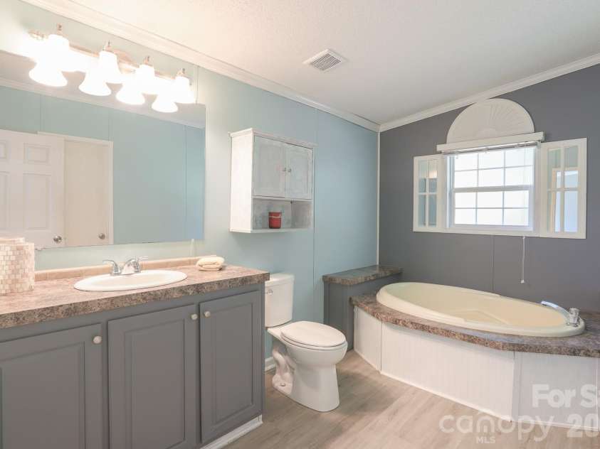 2171 Brantley Creek Drive, Kannapolis, NC 28083.  MLS# CAR4410508, YatesRealty ID 14053. 