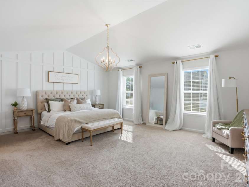 3215 Aransas Road, Charlotte, NC 28214.  MLS# CAR4370441, YatesRealty ID 14054. 