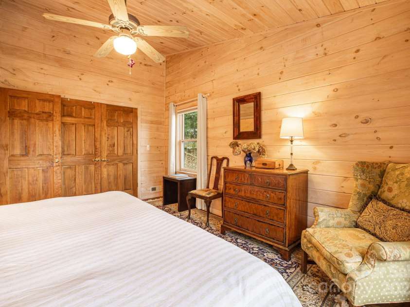 60 Laurel Lane, Mars Hill, NC 28754.  MLS# CAR4256396, YatesRealty ID 14054. 2nd bedroom has a oversized walk in closet.