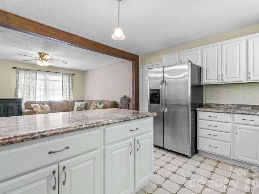 113 Foxfire Drive, Morganton, NC 28655.  MLS# CAR4370061, YatesRealty ID 14055. 